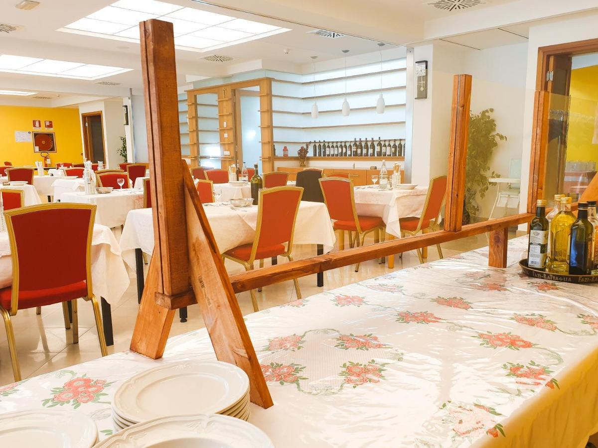 Hotel Fior Di Monte คาสปอกจิโอ ภายนอก รูปภาพ